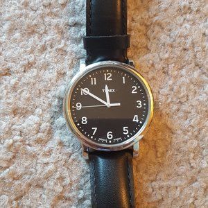 Timex watch with Indiglo in excellent condition; just needs a battery.